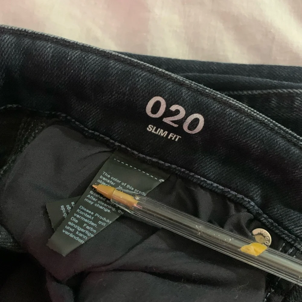 Hugo Boss Men’s 34x32 020 Delaware Slim Fit Straight Leg Black Jeans - Picture 3 of 8